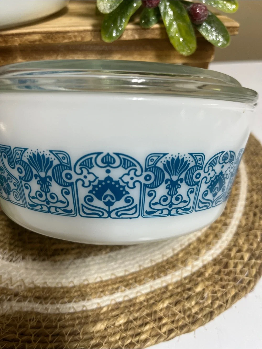Two VTG Pyrex Glass Ovenware Casserole Bowls 472 1.5 pt & 473 1 Qt